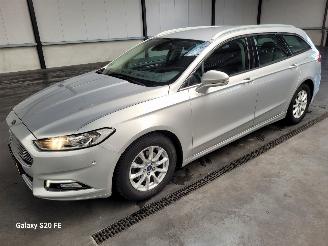damaged passenger cars Ford Mondeo Wagon 1.5 EcoBoost 118-KW 6-Bak Titanium 2016/4