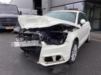 Coche siniestrado Audi A1 A1 (8X1/8XK), Hatchback 3-drs, 2010 / 2018 1.2 TFSI 2010/10