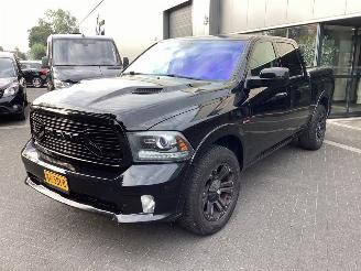 škoda osobní automobily Dodge Ram 4x4 quad Cab 5.7 2013/10