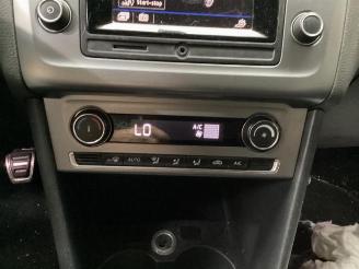 Volkswagen Polo Polo V (6R), Hatchback, 2009 / 2017 1.0 12V BlueMotion Technology picture 13