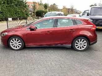 Volvo V-40 1.6 D2 Summum picture 8