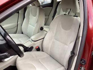 Volvo V-40 1.6 D2 Summum picture 10