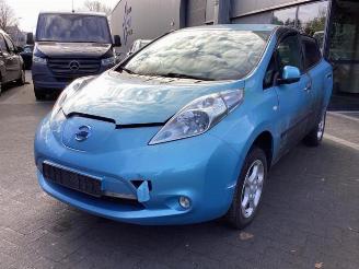 Vrakbiler auto Nissan Leaf Leaf (ZE0), Hatchback, 2010 / 2017 Leaf 2016/1