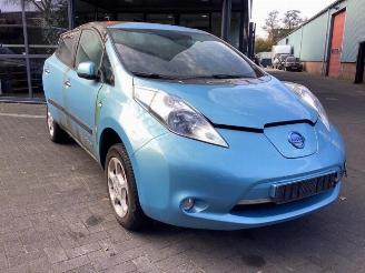 Nissan Leaf Leaf (ZE0), Hatchback, 2010 / 2017 Leaf picture 3