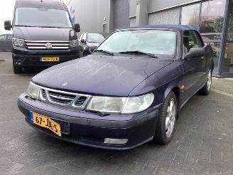 krockskadad bil auto Saab 9-3 2.0 Cabrio 2000/3
