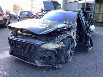 Coche siniestrado Volvo S-90 S90 II, Sedan, 2016 2.0 T8 Twin Engine 16V AWD 2018/10