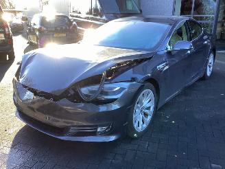 damaged passenger cars Tesla Model S 100 D 2018/9