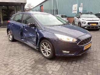 Ford Focus 1.0 Lease Edition picture 3