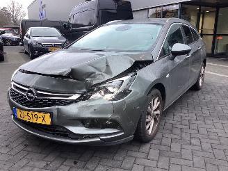 Vaurioauto  passenger cars Opel Astra 1.4 Turbo Innovation 2019/6
