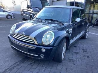 Vrakbiler auto Mini Mini Mini One/Cooper (R50), Hatchback, 2001 / 2007 1.6 16V Cooper 2006/5