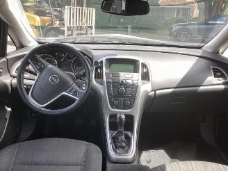 Opel Astra Astra J (PC6/PD6/PE6/PF6), Hatchback 5-drs, 2009 / 2015 1.4 Turbo 16V picture 9