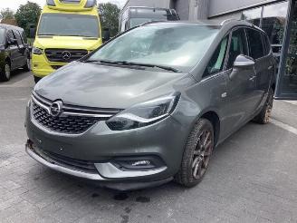 Coche siniestrado Opel Zafira Zafira Tourer (P12), MPV, 2011 / 2019 1.6 CDTI 16V ecoFLEX 134 2018/8