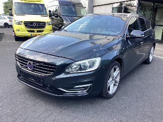 Auto incidentate Volvo V-60 2.4 Plug in Hybrid 2013/7