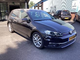 Volkswagen Golf 1.5 TSI Highline picture 3