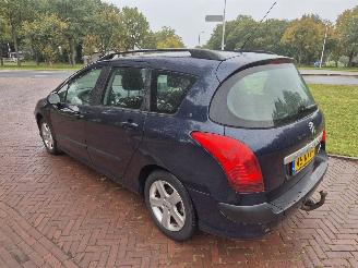 Peugeot 308 1.6 HDIF BLEU LEASE picture 5