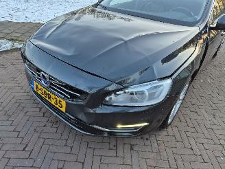 Volvo V-60 2.4 D6 AWD Plug-in-Hybrid Summun picture 10