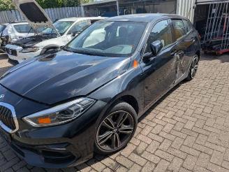 Uttjänta bilar auto BMW 1-serie 1 serie (F40), Hatchback, 2019 118i 1.5 TwinPower 12V 2019/9