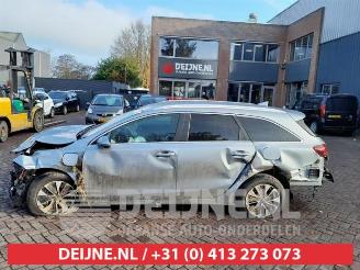 Kia Cee d Ceed Sportswagon (CDF), Combi 5-drs, 2018 1.6 GDI 16V PHEV picture 4