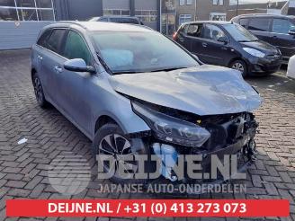 Salvage car Kia Cee d Ceed Sportswagon (CDF), Combi 5-drs, 2018 1.6 GDI 16V PHEV 2023/5