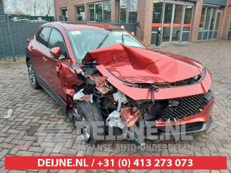 Salvage car Mazda CX-30 CX-30 (DM), SUV, 2019 2.0 e-SkyActiv-X 181 M Hybrid 16V 2020