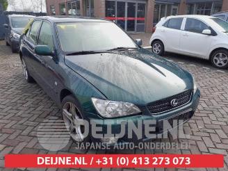 Salvage car Lexus IS IS (E1), Sedan, 1999 / 2005 200 2.0 24V 2004/4