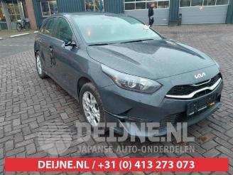 demontáž osobní automobily Kia Cee d Ceed (CDB5/CDBB), Hatchback 5-drs, 2018 1.0i T-GDi 12V Eco-Dynamics+ 2024/6
