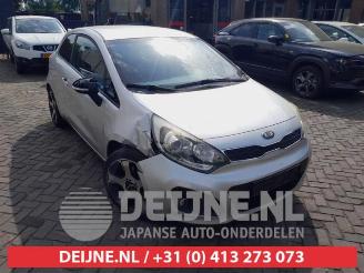 demontáž osobní automobily Kia Rio Rio III (UB), Hatchback, 2011 / 2017 1.4 CVVT 16V 2012/8