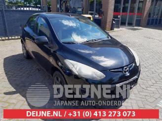 Vrakbiler auto Mazda 2 2 (DE), Hatchback, 2007 / 2015 1.3 16V S-VT 2012/10