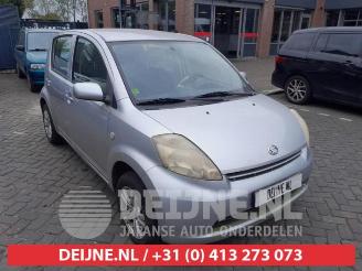 demontáž osobní automobily Daihatsu Sirion Sirion 2 (M3), Hatchback, 2005 1.0 12V DVVT 2007/3