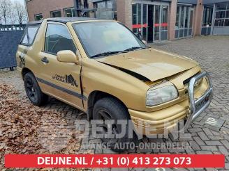 Salvage car Suzuki Grand-vitara Grand Vitara I (FT/GT/HT), SUV, 1998 / 2006 2.0 16V 2002/2