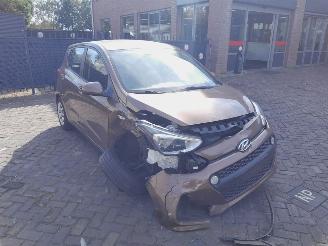 skadebil auto Hyundai I-10  2019/12