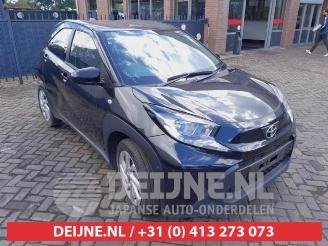Salvage car Toyota Aygo Aygo X, Hatchback, 2022 1.0 12V VVT-i 2022