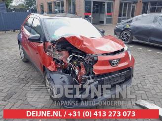 Vrakbiler auto Toyota Aygo Aygo X, Hatchback, 2022 1.0 12V VVT-i 2022/10