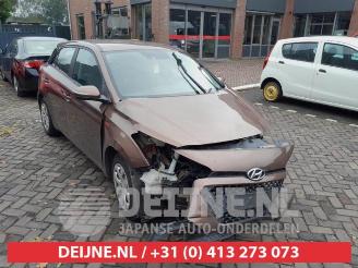 Coche siniestrado Hyundai I-20 i20 (GBB), Hatchback, 2014 / 2020 1.1 CRDi VGT 12V 2018