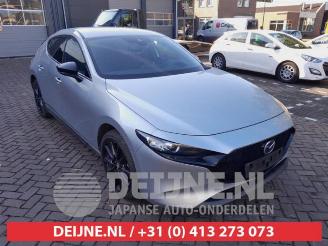 rozbiórka samochody osobowe Mazda 3 3 Sport (BP), Hatchback, 2018 2.0 SkyActiv-X M Hybrid 16V 2022