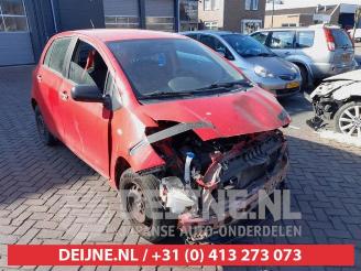 disassembly passenger cars Toyota Yaris Yaris II (P9), Hatchback, 2005 / 2014 1.0 12V VVT-i 2010/9