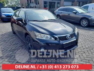 Salvage car Lexus Ct CT 200h, Hatchback, 2010 1.8 16V 2011/8