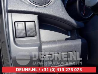 Mazda 5 5 (CWA9), MPV, 2010 1.8i 16V picture 18