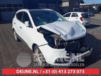Vrakbiler auto Hyundai Ix35 iX35 (LM), SUV, 2009 / 2015 2.0 CRDi 16V 4x4 2010/2