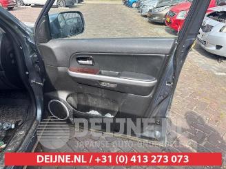 Suzuki Grand-vitara Grand Vitara II (JT), SUV, 2005 1.9 DDiS picture 23