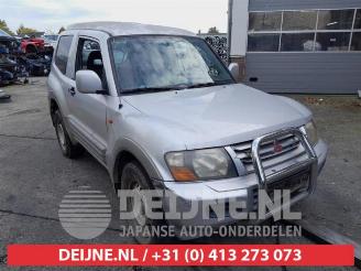 Mitsubishi Pajero Pajero Hardtop (V6/7), Terreinwagen, 2000 / 2006 3.2 DI-D 16V picture 1