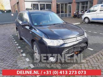 Mitsubishi Outlander Outlander (GF/GG), SUV, 2012 / 2022 2.0 16V PHEV 4x4 picture 1