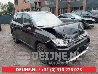 Démontage voiture Mitsubishi Outlander Outlander (GF/GG), SUV, 2012 / 2022 2.0 16V PHEV 4x4 2015/6