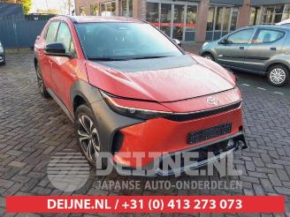skadebil auto Toyota bZ4X bZ4X, SUV, 2021 71 kWh 2023/5