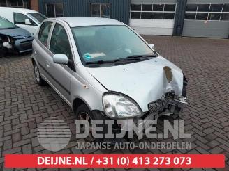 krockskadad bil auto Toyota Yaris Yaris (P1), Hatchback, 1999 / 2005 1.3 16V VVT-i 2005/11