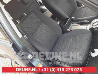 Suzuki Grand-vitara Grand Vitara II (JT), SUV, 2005 2.0 16V picture 17