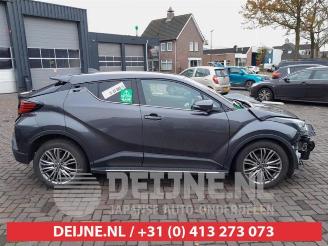 Toyota C-HR C-HR (X1,X5), SUV, 2016 2.0 16V Hybrid picture 8