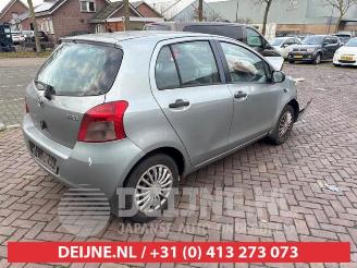 Toyota Yaris Yaris II (P9), Hatchback, 2005 / 2014 1.3 16V VVT-i picture 7