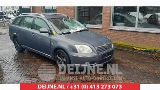 Vrakbiler auto Toyota Avensis Avensis Wagon (T25/B1E), Combi, 2003 / 2008 1.8 16V VVT-i 2004/11