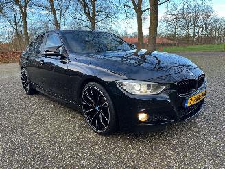 damaged passenger cars BMW 3-serie 320i M-pakket Sedan Automaat 2015/1